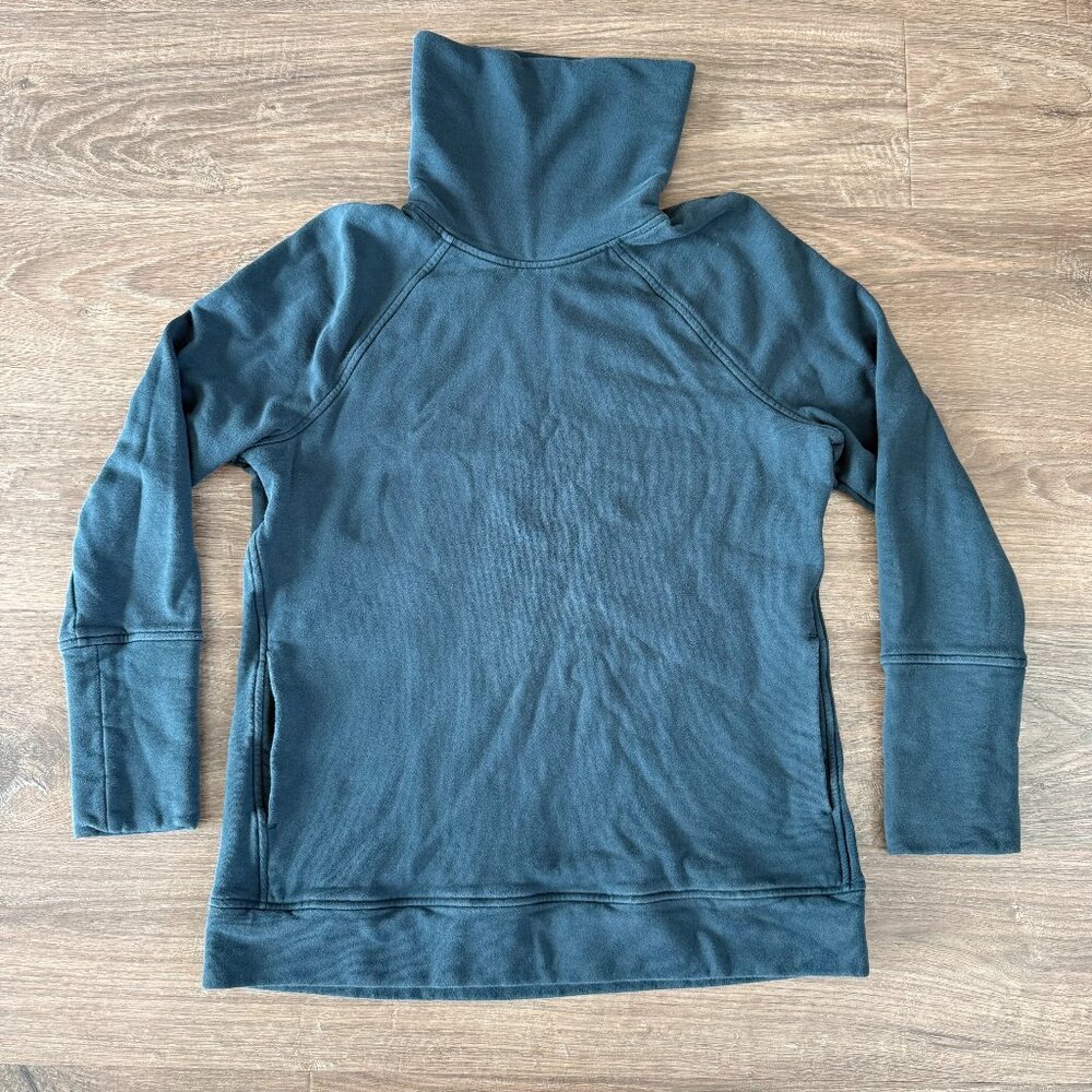Lululemon Turtle Neck Sweater | Size 12